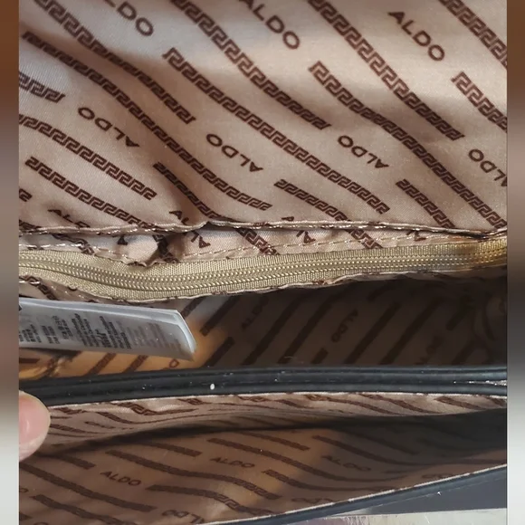 ALDO Shimmering Metallic Clutch in Rose Gold New In The Box With Shoulder Strap. - Picture 4 of 6